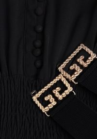 Renee - Czarna Sukienka Elothoe. Okazja: na randkę. Typ kołnierza: kołnierzyk stójkowy. Kolor: czarny. Materiał: koronka. Długość rękawa: długi rękaw. Styl: vintage. Długość: maxi #5