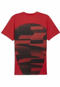 Puma - Męska koszulka przedmeczowa z krótkim rękawem AC Milan PUMA. Kolor: czerwony, wielokolorowy, czarny. Długość rękawa: krótki rękaw. Długość: krótkie