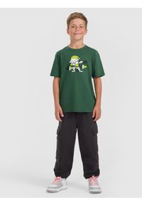 4f - 4F T-shirt regular z nadrukiem świątecznym chłopięcy - zielony 158 (12-13 lat). Kolor: zielony. Materiał: bawełna, jeans, materiał, dresówka. Wzór: nadruk. Sezon: lato. Styl: wizytowy #2
