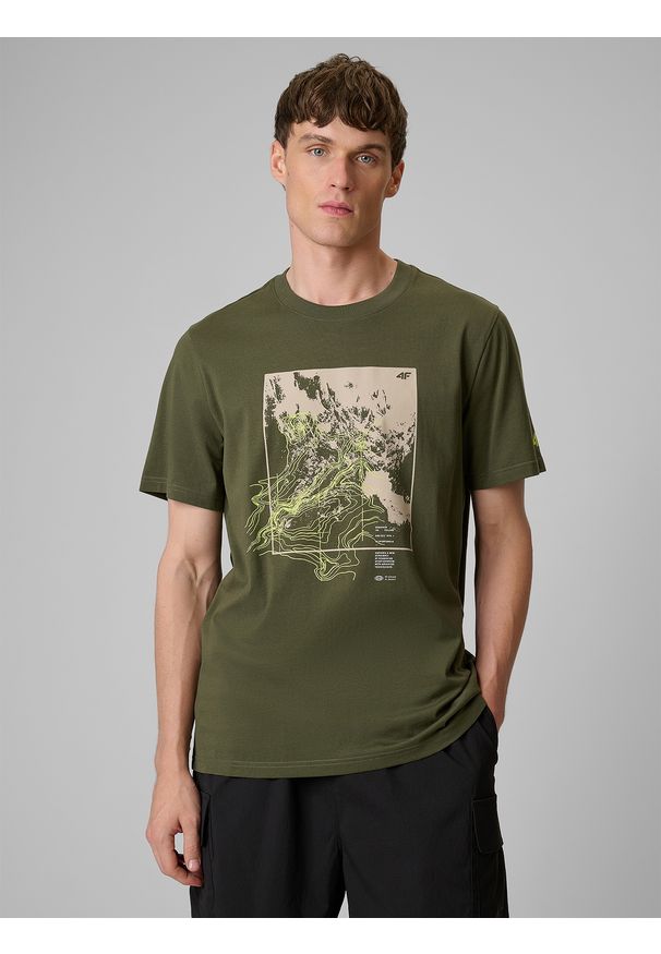 4f - 4F T-shirt regular z nadrukiem męski - khaki XL. Okazja: na co dzień. Kolor: oliwkowy, brązowy, wielokolorowy. Materiał: dzianina, bawełna, materiał. Wzór: nadruk. Styl: casual