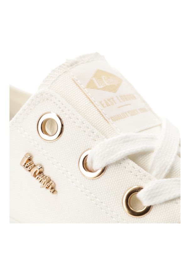 Trampki damskie Lee Cooper, cholewka z materiału tekstylnego wiązanie z przodu na płaskiej podeszwie, białe, LCW-26-02-4068L SVL-653. Kolor: biały. Materiał: materiał. Szerokość cholewki: normalna. Obcas: na płaskiej podeszwie