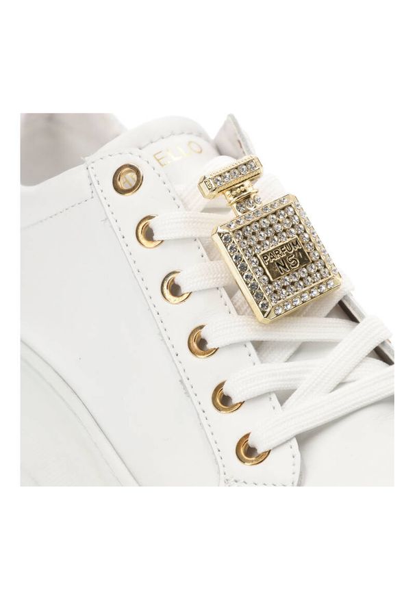 CheBello - Białe Modne Sneakersy Chebello Damskie Obuwie Na Platformie. Okazja: na spacer, na spotkanie biznesowe. Kolor: biały. Obcas: na platformie. Sport: turystyka piesza