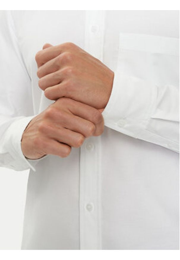 Calvin Klein Jeans Koszula J30J326182 Biały Regular Fit. Kolor: biały. Materiał: bawełna