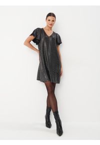 Mohito - Błyszcząca czarna sukienka mini - Czarny. Kolor: czarny. Długość: mini #2