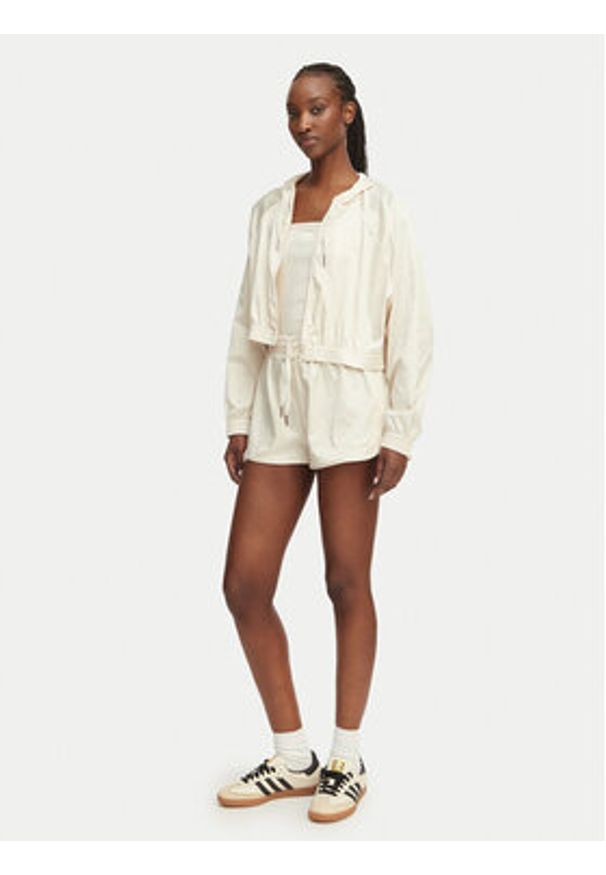 Adidas - adidas Szorty sportowe Pearl Jacquard KE3423 Écru Loose Fit. Kolor: kremowy. Materiał: syntetyk