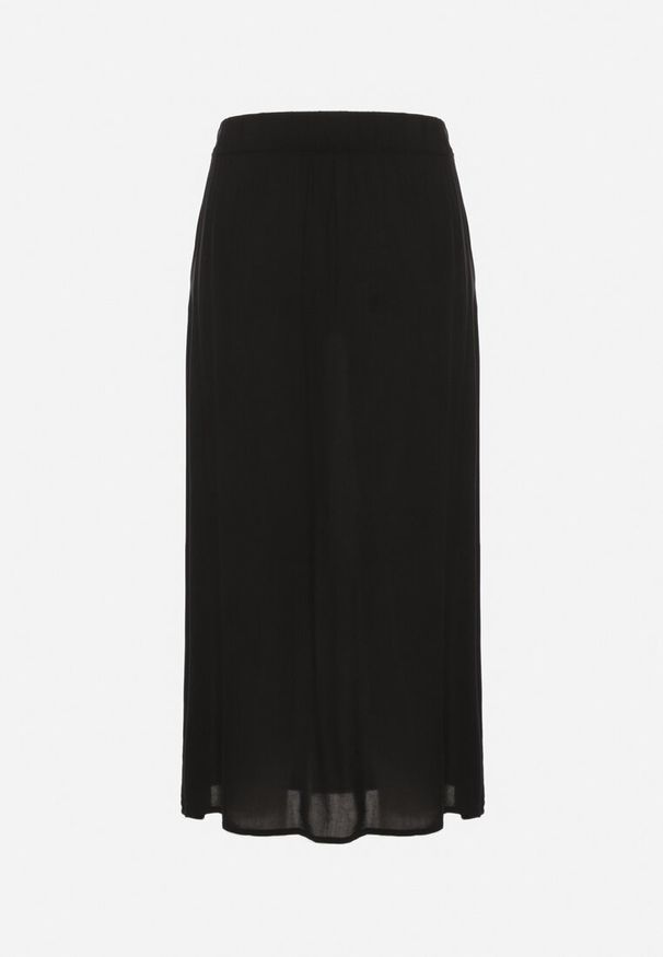 Born2be - Czarna Spódnica z Wiskozy o Rozkloszowanym Kroju Galinelle. Okazja: na co dzień. Kolor: czarny. Materiał: wiskoza. Styl: elegancki, casual