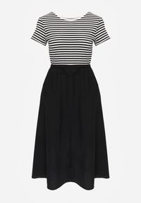 Born2be - Czarno-Biała Rozkloszowana Sukienka z Bawełny z Górą w Paski Aethephaia. Okazja: na co dzień. Kolor: czarny. Materiał: bawełna. Wzór: paski. Sezon: lato. Typ sukienki: proste, rozkloszowane. Styl: klasyczny, casual #7