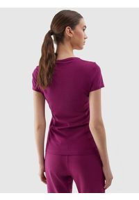 4f - T-shirt slim gładki damski - fioletowy. Okazja: na co dzień. Kolor: fioletowy. Materiał: elastan, dzianina, jersey, materiał, bawełna. Wzór: gładki. Styl: casual, sportowy