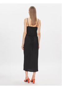Calvin Klein Sukienka letnia K20K206776 Czarny Regular Fit. Kolor: czarny. Materiał: syntetyk. Sezon: lato #4