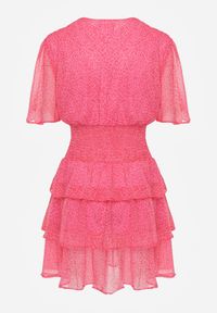 Born2be - Różowa Taliowana Sukienka Mini z Głębokim Dekoltem i Gumkami w Pasie Neetho. Kolor: różowy. Długość rękawa: krótki rękaw. Sezon: wiosna, lato. Długość: mini #5