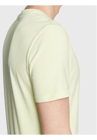 Guess T-Shirt Geo Triangle M3GI23 J1314 Zielony Slim Fit. Kolor: zielony. Materiał: bawełna #4