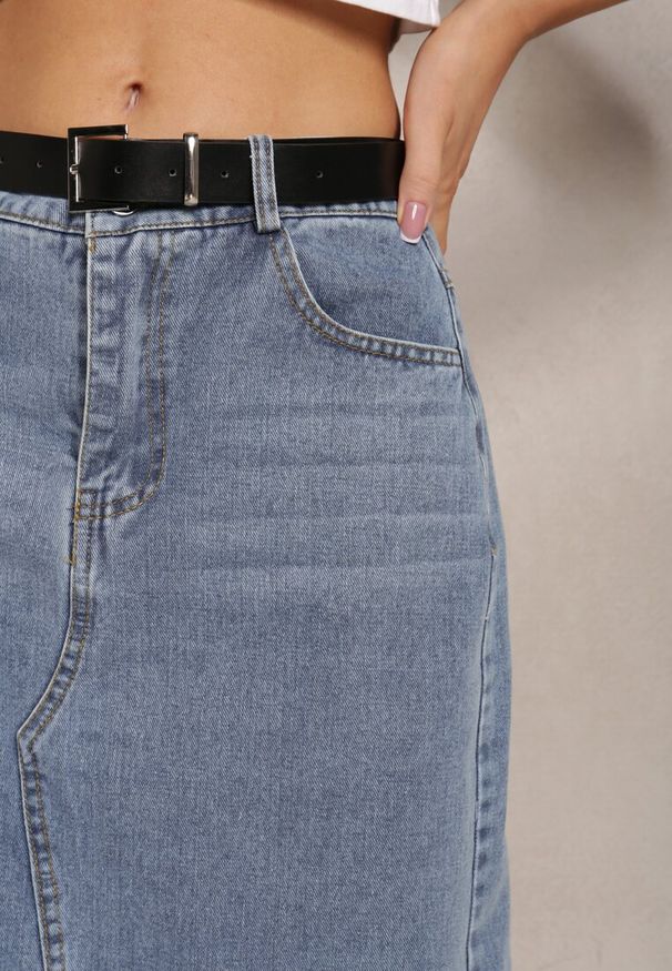 Renee - Niebieska Spódnica Jeansowa Maxi z Paskiem Mullese. Stan: podwyższony. Kolor: niebieski. Materiał: jeans. Styl: klasyczny
