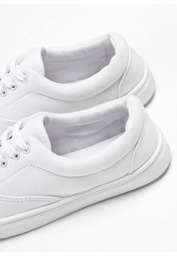 bonprix - Sneakersy. Okazja: na co dzień. Kolor: biały