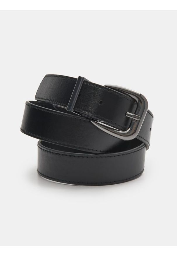 Sinsay - Pasek z klamrą z imitacji skóry - czarny. Kolor: czarny. Materiał: skóra