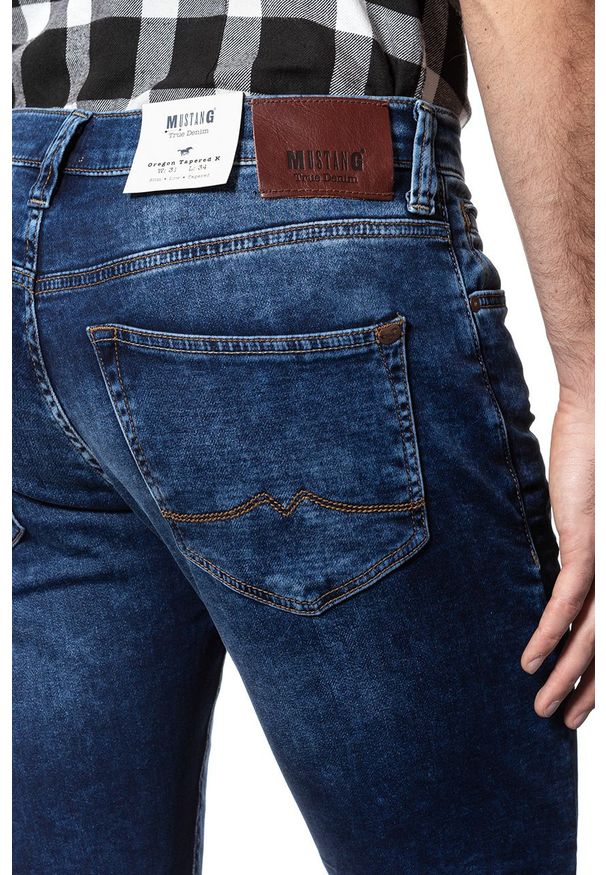 Mustang - SPODNIE MĘSKIE MUSTANG Oregon Tapered K DENIM BLUE 1006064 5000 683. Stan: obniżony