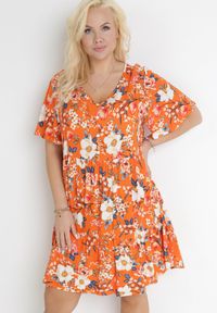 Born2be - Pomarańczowa Sukienka Mini w Kwiatki z Krótkim Rękawem i Falbanką Anabetha. Kolor: pomarańczowy. Długość rękawa: krótki rękaw. Wzór: kwiaty. Sezon: lato, wiosna. Długość: mini #1