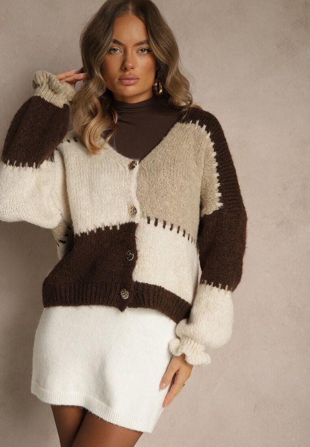 Renee - Brązowy Oversizowy Kardigan w Patchworkowym Stylu z Guzikami i Domieszką Wełny Atavita. Kolor: brązowy. Materiał: wełna. Sezon: zima