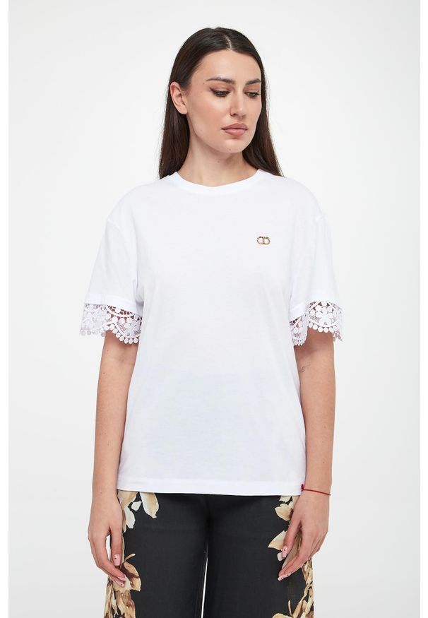 Twinset Milano - T-shirt damski z koronką TWINSET. Materiał: koronka. Wzór: koronka
