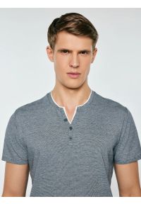 Big-Star - Koszulka męska w drobne paski granatowa Alanso 403. Okazja: na co dzień. Kolor: niebieski. Materiał: dzianina. Wzór: paski. Styl: casual, klasyczny #3