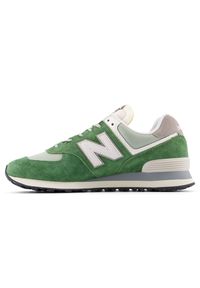 Buty unisex New Balance U574GRE – zielone. Kolor: zielony. Materiał: zamsz, guma, materiał, syntetyk. Szerokość cholewki: normalna. Model: New Balance 574 #3