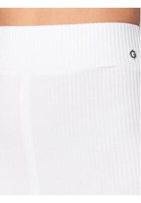 Guess Spódnica ołówkowa W2GD48 K86Z2 Biały Slim Fit. Kolor: biały. Materiał: syntetyk