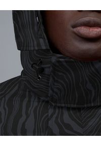 CANADA GOOSE - Czarna kurtka ze wzorem Wyndham. Kolor: szary. Materiał: futro, puch, materiał. Długość rękawa: długi rękaw. Długość: długie. Wzór: aplikacja, motyw zwierzęcy, nadruk #2