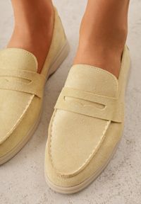 Renee - Żółte Mokasyny Casual VICES z Imitacji Zamszu z Wkładką ze Skóry Naturalnej Sheiris. Okazja: na co dzień. Kolor: żółty. Materiał: zamsz, skóra. Styl: casual #6