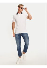 Guess Polo M4BP66 J1314 Biały Slim Fit. Typ kołnierza: polo. Kolor: biały. Materiał: bawełna #5