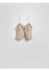 Reserved - Dzianinowy top na ramiączkach - beżowy. Kolor: beżowy. Materiał: dzianina. Długość rękawa: na ramiączkach