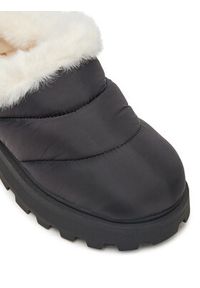 Steve Madden Śniegowce Fireplace SM11003422 Czarny. Kolor: czarny. Materiał: materiał