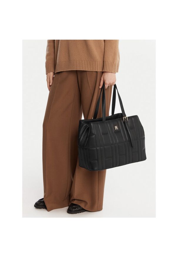 TOMMY HILFIGER - Torebka Tommy Hilfiger. Kolor: czarny