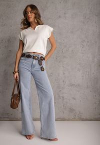 Renee - Biała Sweterkowa Bluzka z Wiskozy z Kołnierzykiem i Usztywnioną Linią Ramion Helite. Kolor: biały. Materiał: wiskoza. Styl: elegancki #3