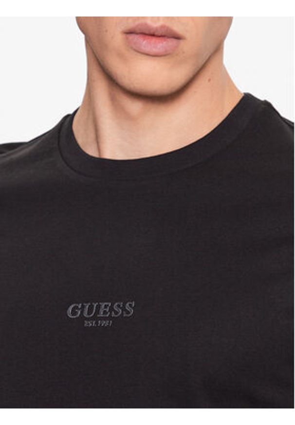 Guess T-Shirt Aidy M2YI72 I3Z14 Czarny Slim Fit. Kolor: czarny. Materiał: bawełna