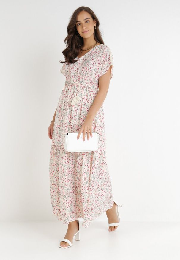 Born2be - Biała Sukienka Emegen. Typ kołnierza: dekolt w kształcie V. Kolor: biały. Materiał: koronka. Wzór: ażurowy, kwiaty, aplikacja, koronka. Styl: klasyczny. Długość: maxi