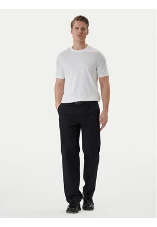 Calvin Klein Jeans Chinosy 90's LV04RF619G Czarny Straight Fit. Kolor: czarny. Materiał: bawełna