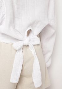 Born2be - Biała Bluzka z Bawełny o Nietoperzowym Kroju z Wiązaniem Sepene. Kolor: biały. Materiał: bawełna #7