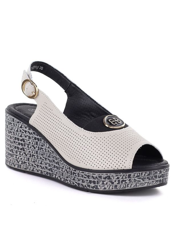 Skórzane sandały damskie na koturnie ażurowe beżowe S.Barski 7010. Kolor: beżowy. Materiał: skóra. Wzór: ażurowy. Obcas: na koturnie. Styl: elegancki