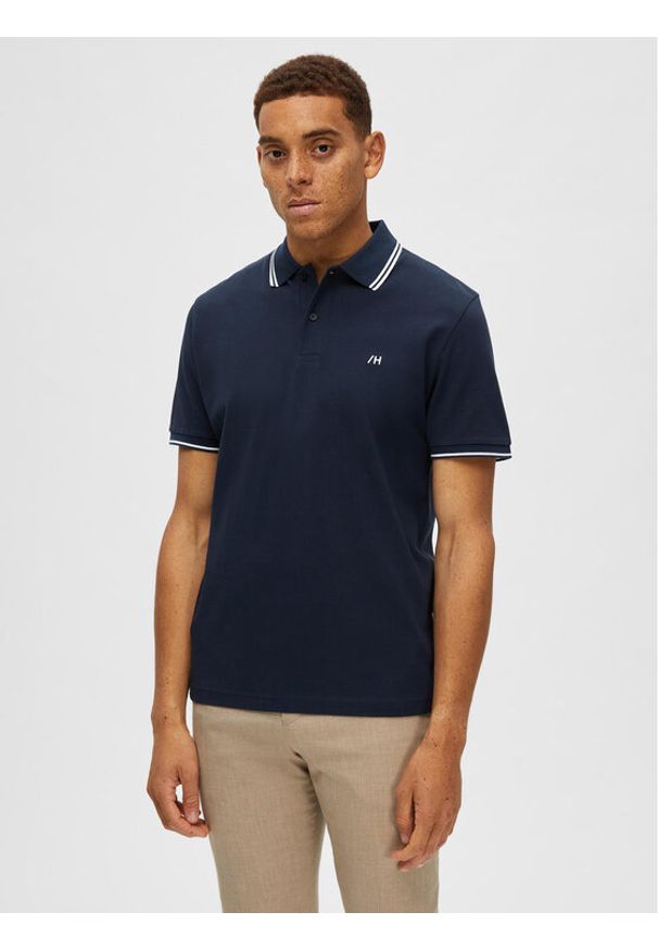 Selected Homme Polo 16087840 Granatowy Regular Fit. Typ kołnierza: polo. Kolor: niebieski. Materiał: bawełna