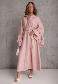 Renee - Różowa Koszulowa Sukienka z Wiskozy Ozdobiona Paskiem i Falbanami Tinethra. Okazja: na co dzień. Kolor: różowy. Materiał: wiskoza. Wzór: aplikacja. Typ sukienki: koszulowe. Styl: casual, elegancki, wizytowy #8