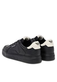 Emporio Armani Sneakersy EM003702 AF19573 MC024 Czarny. Kolor: czarny. Materiał: skóra