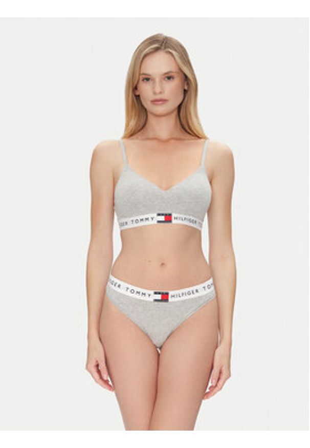 TOMMY HILFIGER - Tommy Hilfiger Stringi UW0UW06039 Szary. Kolor: szary. Materiał: bawełna