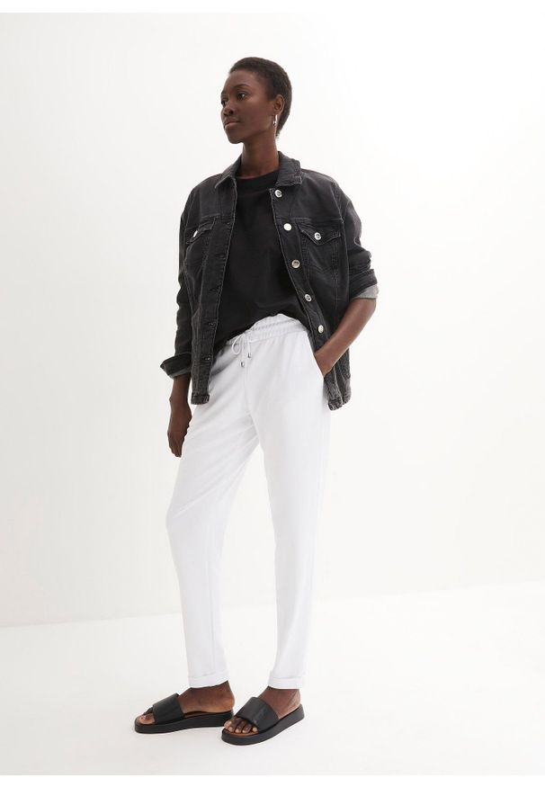 bonprix - Spodnie z gumką w talii, z mieszanki wiskozy. Kolor: biały. Materiał: wiskoza. Długość: długie