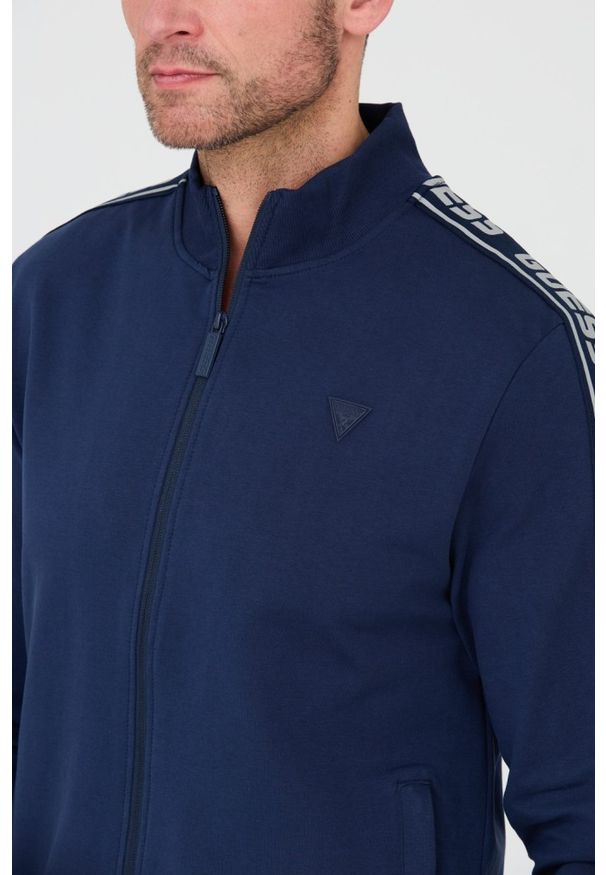 Guess - GUESS Granatowa męska bluza dresowa, Rozmiar XXL. Typ kołnierza: bez kaptura. Kolor: niebieski. Materiał: dresówka