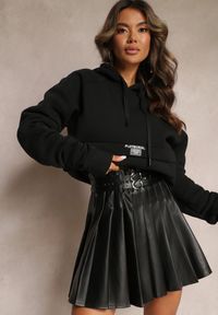 Renee - Czarna Mini Spódnica z Ekoskóry w Plisy z Dwoma Paskami i Klamerkami Elariela. Kolor: czarny #5
