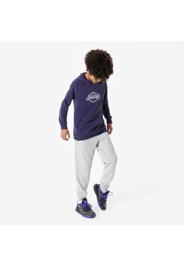 TARMAK - Bluza z kapturem do koszykówki dla dzieci Tarmak 900 NBA Los Angeles Lakers. Typ kołnierza: kaptur. Kolor: fioletowy. Materiał: tkanina, materiał. Sport: koszykówka
