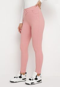 Born2be - Ciemnoróżowe Spodnie z Elastycznej Bawełny z Gumką w Talii Alanistte. Kolor: różowy. Materiał: bawełna