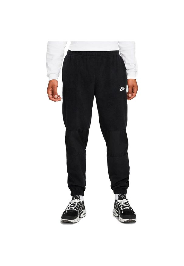Spodnie sportowe męskie Nike Club Fleece Pant. Kolor: czarny. Materiał: poliester. Sport: piłka nożna