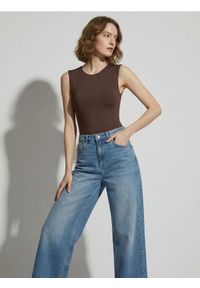 Sinsay - Body bez rękawów - brązowy. Kolor: brązowy. Długość rękawa: bez rękawów