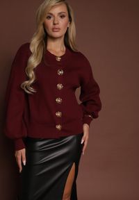 Renee - Bordowy Kardigan z Wiskozą Zdobiony Eleganckimi Napami i Bufiastymi Rękawami Acannte. Kolor: czerwony. Materiał: wiskoza. Wzór: aplikacja. Styl: elegancki