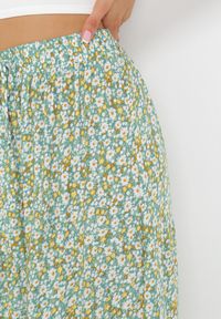 Born2be - Zielona Bawełniana Spódnica Maxi Nusra. Kolor: zielony. Materiał: bawełna. Wzór: kwiaty #2